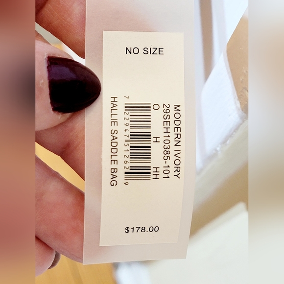 NWT-❤️-Sam Edelman-Cream-Leather Saddle Bag-Aged Gold Hardware - Picture 6 of 7